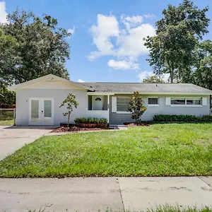 quiet-location-duplex-house-minutes-away-from.thedaytonabeachhotels.com/